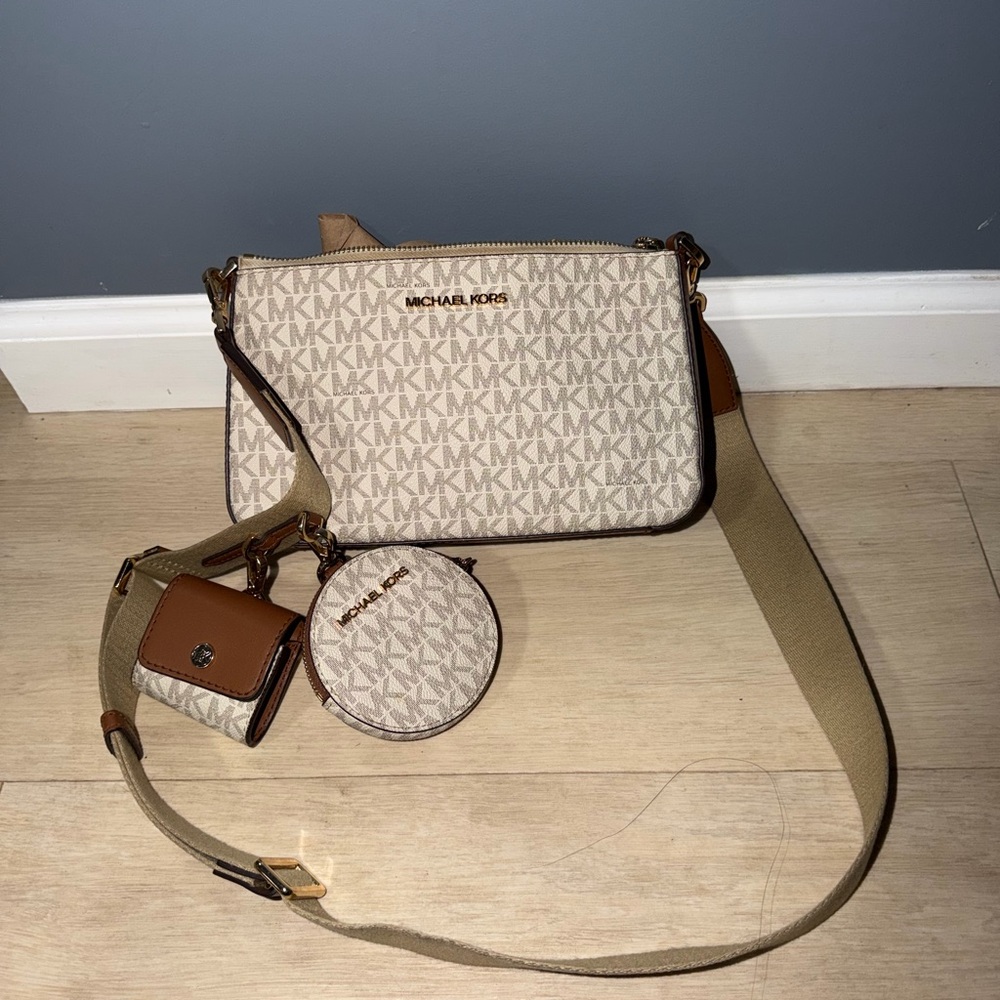 Michael Kors Cream and Tan Crossbody Bag Set